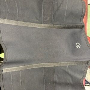 Belly bandit size medium. Worn maybe once.